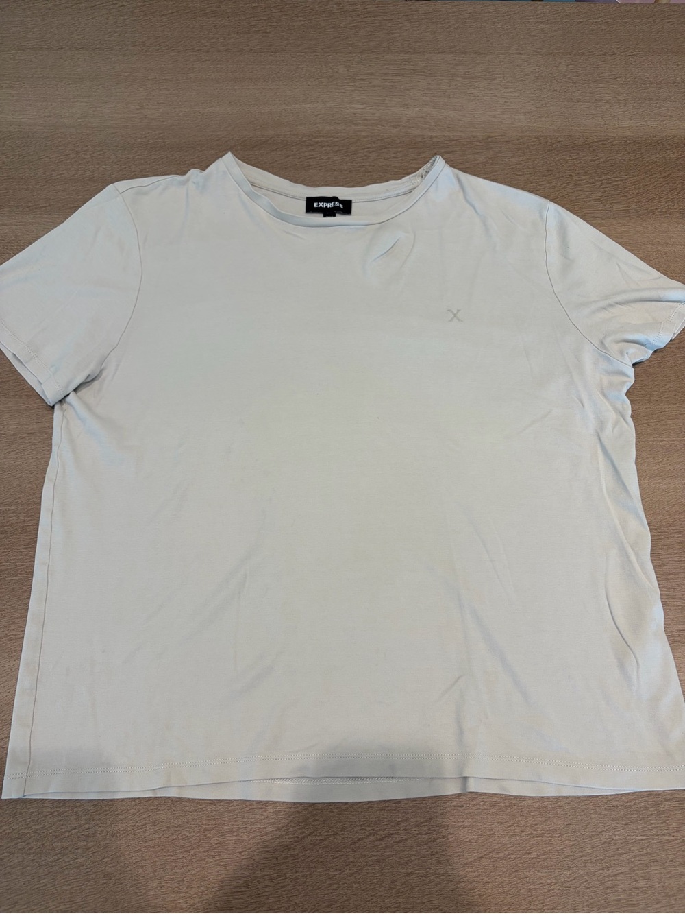 Express Men’s Short Sleeve Crew Tee in Light Cream